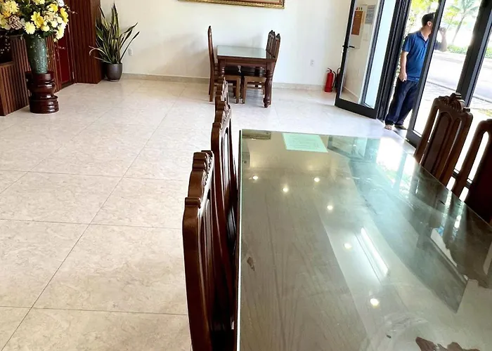 Lakeside Venuestay Villa Ha Long