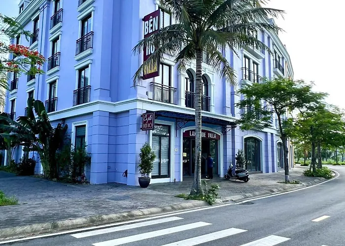 Villa Lakeside Venuestay Ha Long