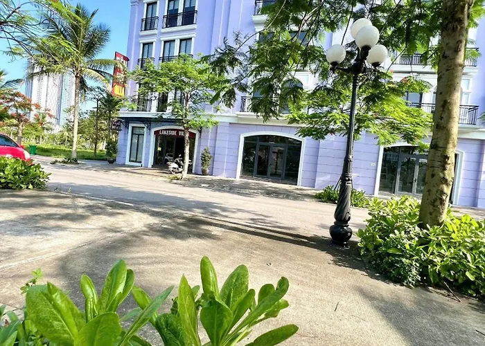 Lakeside Venuestay *